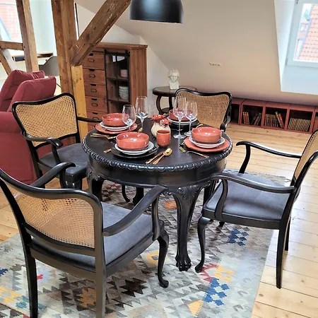 Altstadtjuwel 호텔 첼레